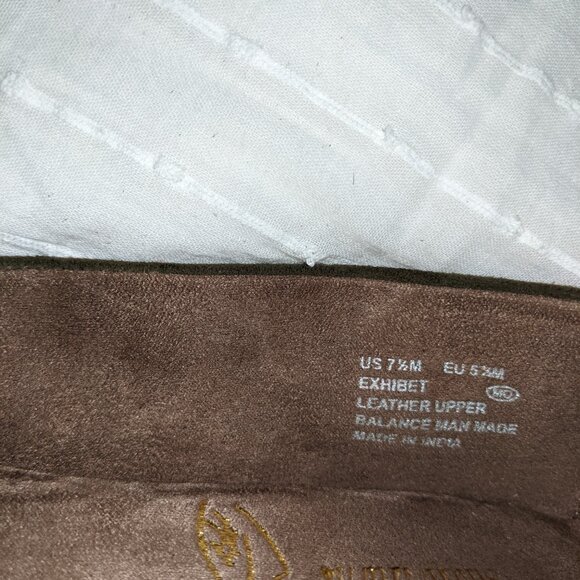 Aerosoles StichNTurn. Worn once, like new olive suede flat with gold emblem - Picture 10 of 10